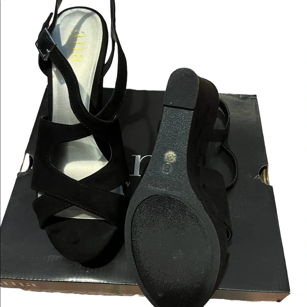 a.n.a platform shoes in black suede